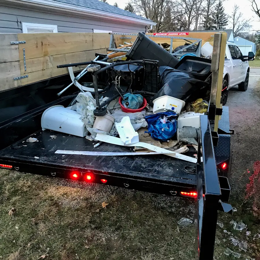 Roll-off dumpster delivered to a residential driveway in Lake Providence